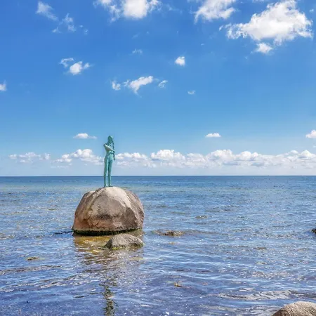 아파트 Modern Near Marina